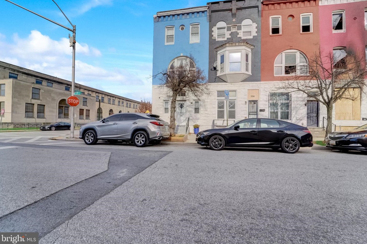 302 21st St, Baltimore MD  21218-6119 exterior