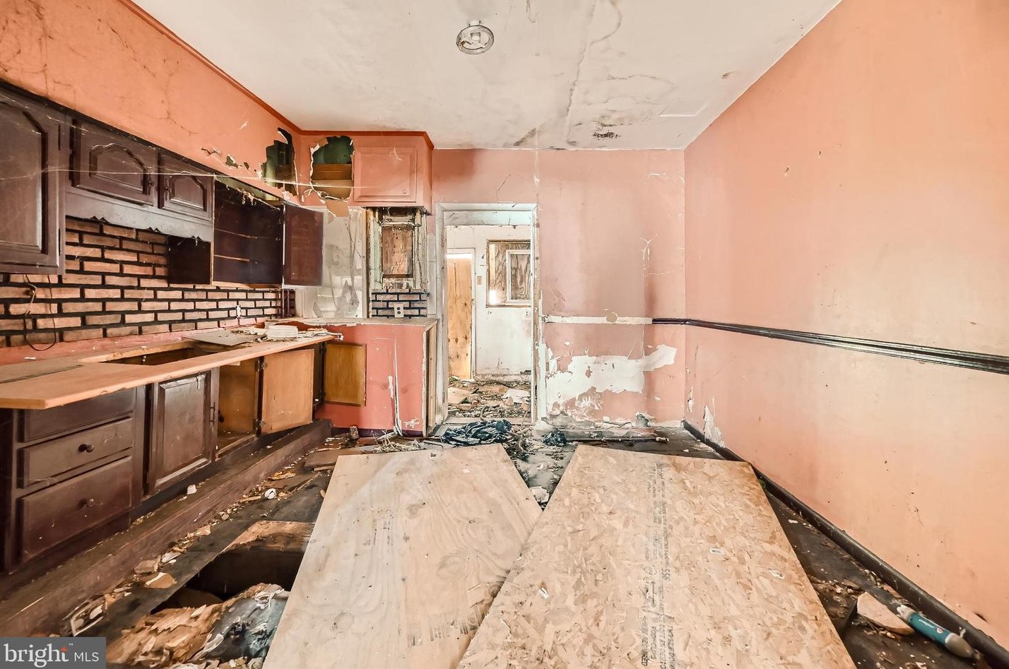 2140 Wilkens Ave, Baltimore MD  21223-3336 exterior