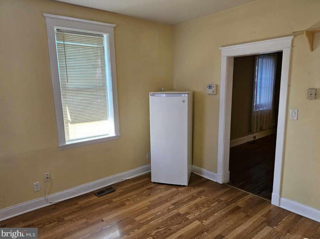 1607 Dundalk Ave, Baltimore MD  21222-1034 exterior