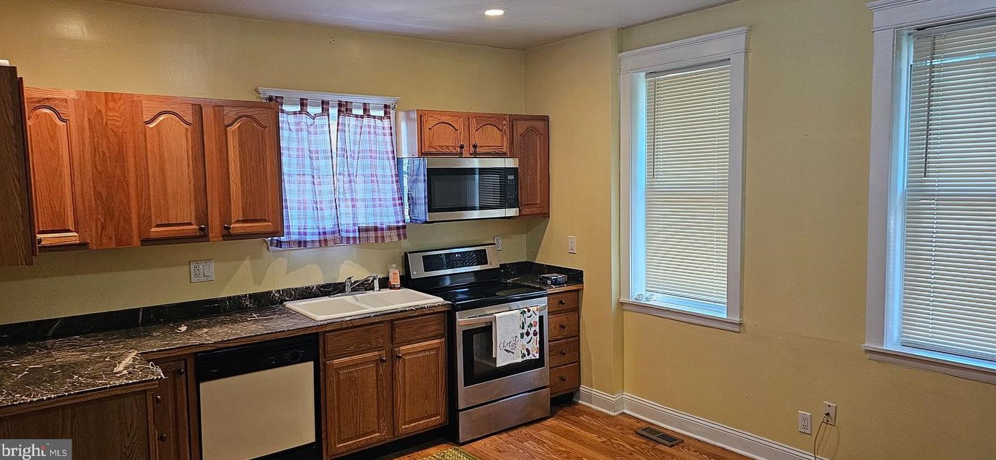 1607 Dundalk Ave, Baltimore MD  21222-1034 exterior