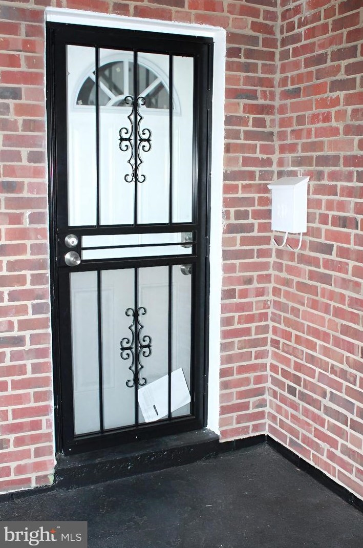 3816 Rogers Ave, Baltimore MD  21215-4542 exterior