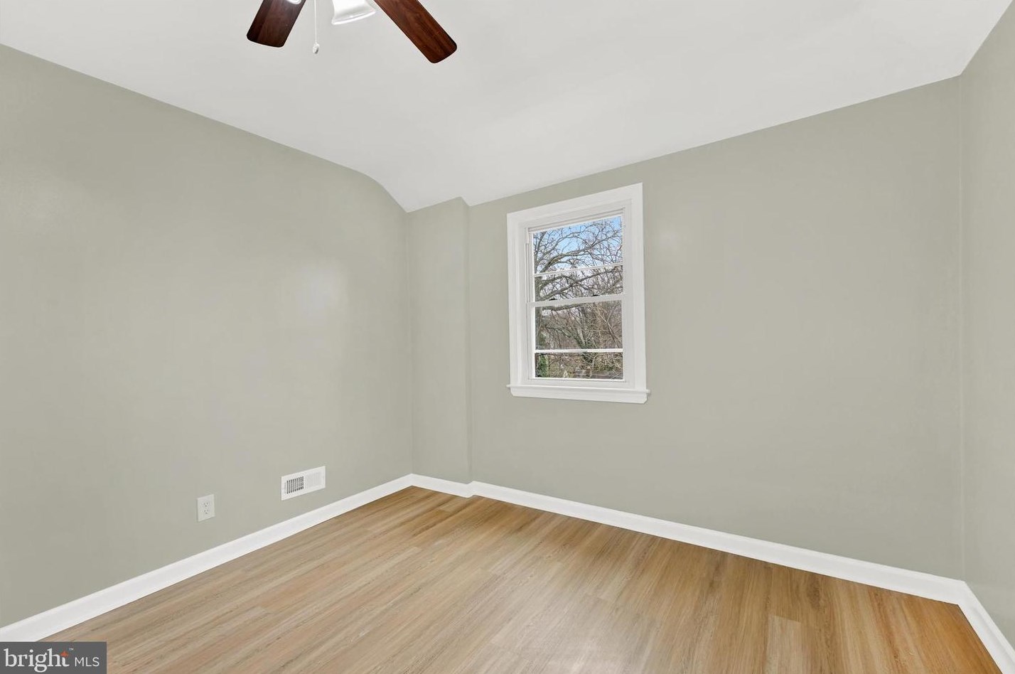 3206 Mary Ave, Baltimore MD 21206-2631 exterior