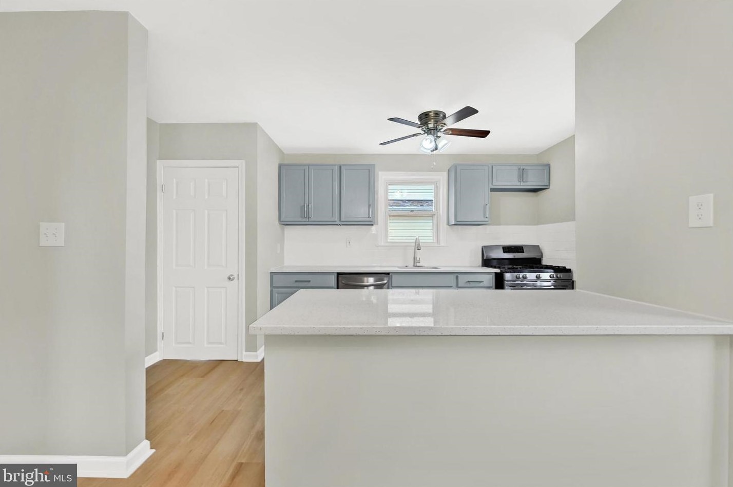 3206 Mary Ave, Baltimore MD 21206-2631 exterior