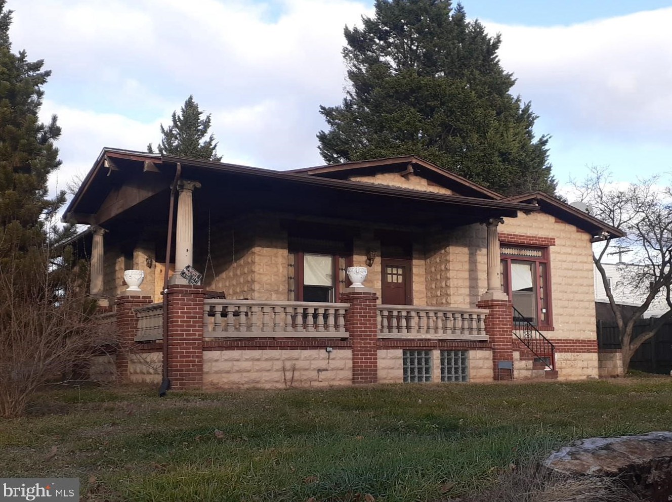 306 Jeffrey St, Baltimore MD  21225-2038 exterior