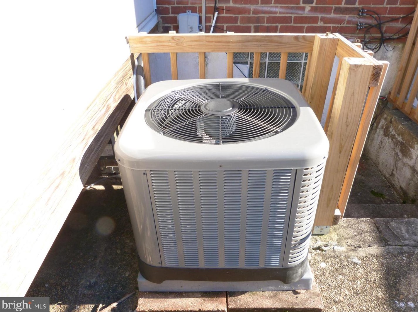 3924 Lyndale Ave, Baltimore MD  21213-2124 exterior