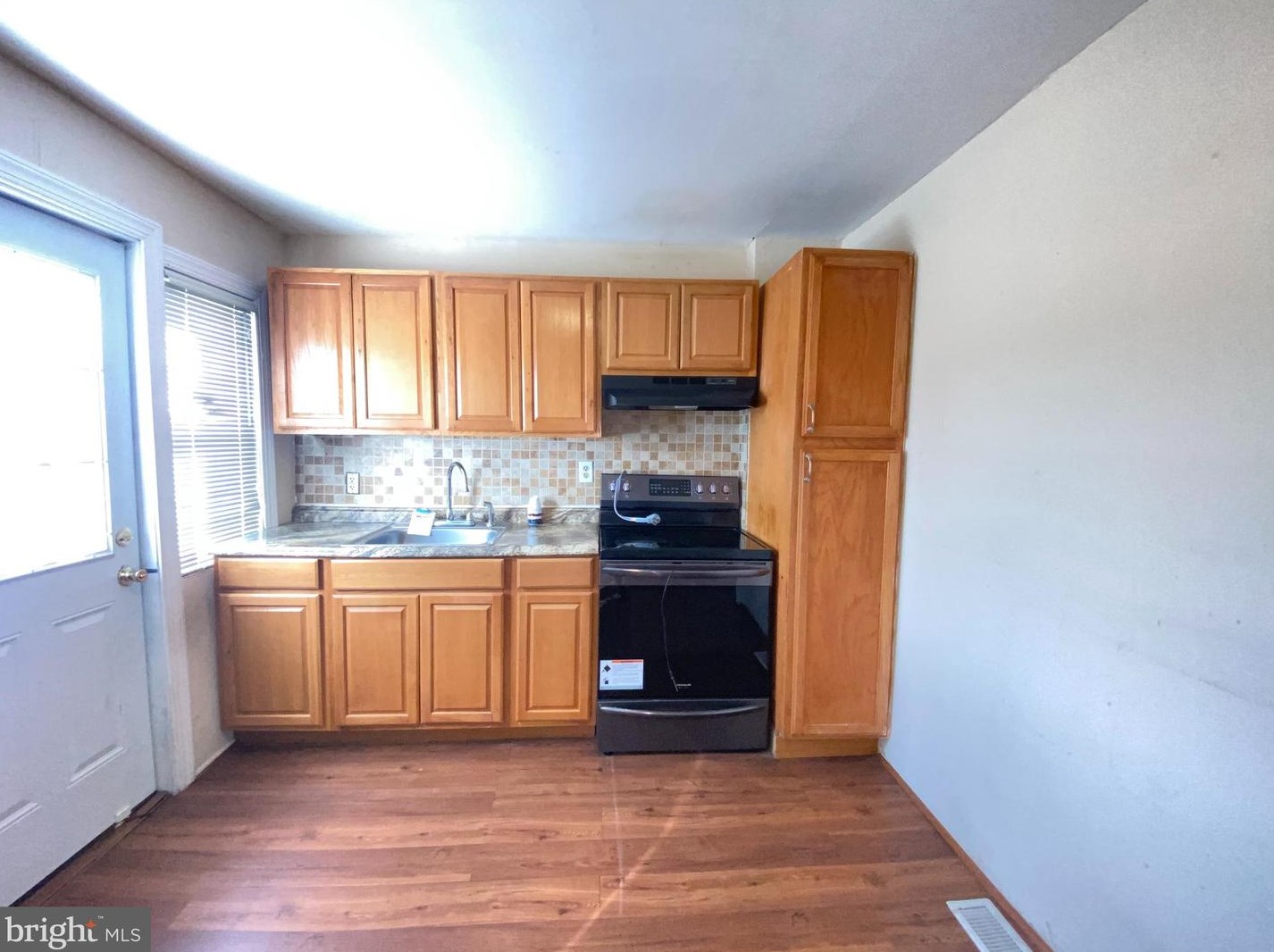 403 Seagull Ave, Baltimore MD  21225-1217 exterior