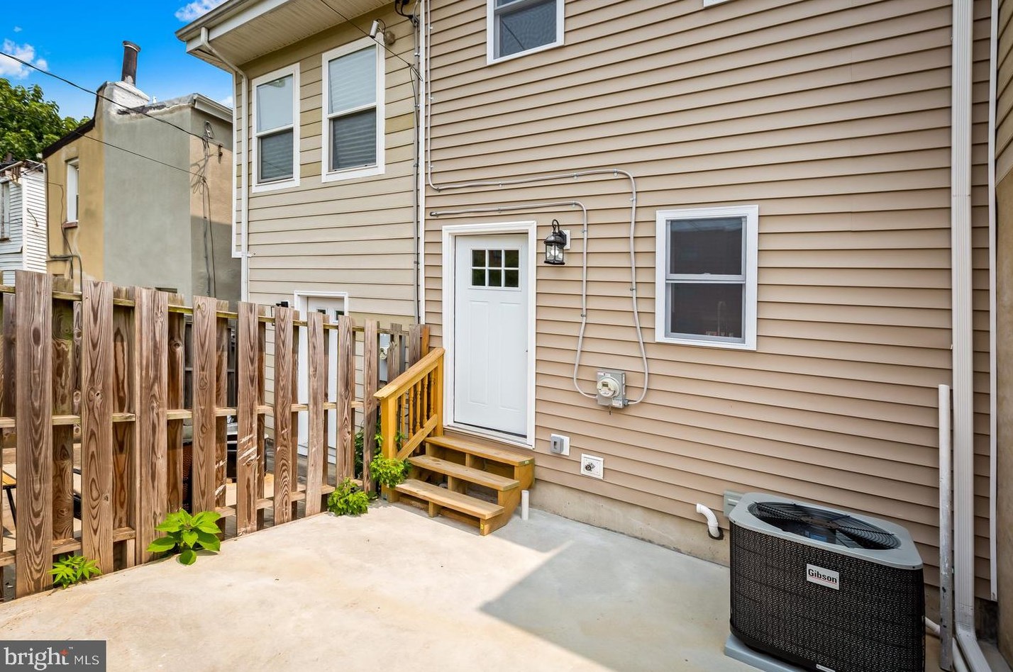522 Patterson Park Ave, Baltimore MD  21205-3132 exterior