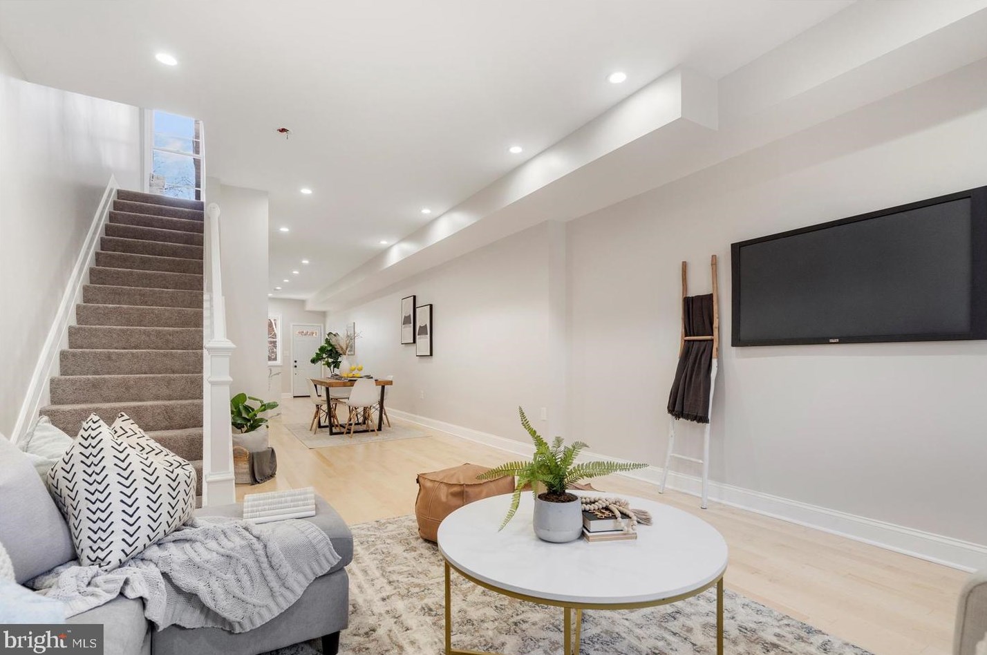 2103 Barclay St, Baltimore MD 21218-5846 exterior