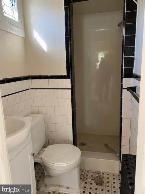 2015 Rogers Ave, Baltimore MD  21209-4550 exterior