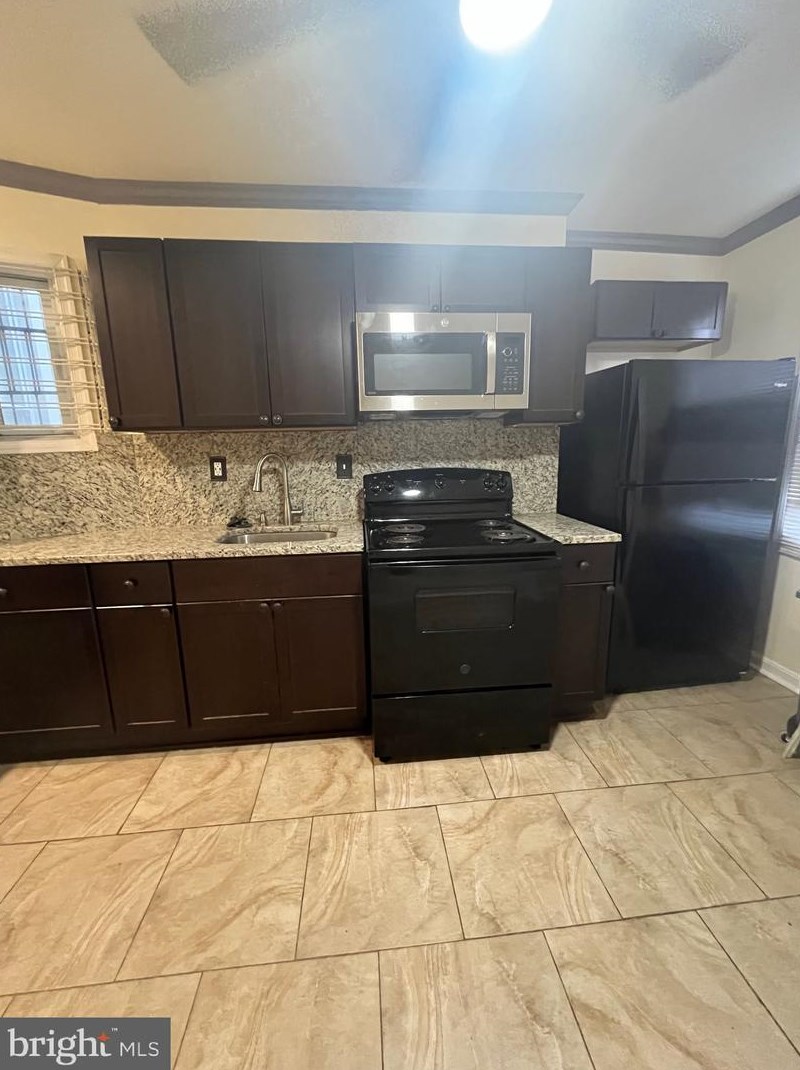 1831 Mulberry St, Baltimore MD  21223-1202 exterior