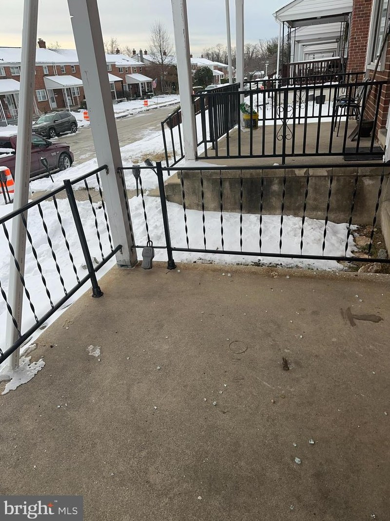 612 Queensgate Rd, Baltimore MD  21229-4434 exterior