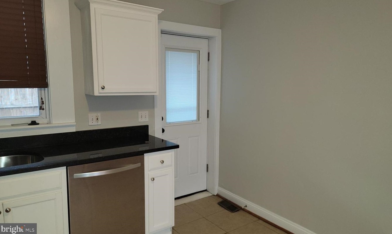 109 Streeper St, Baltimore MD  21224-1252 exterior