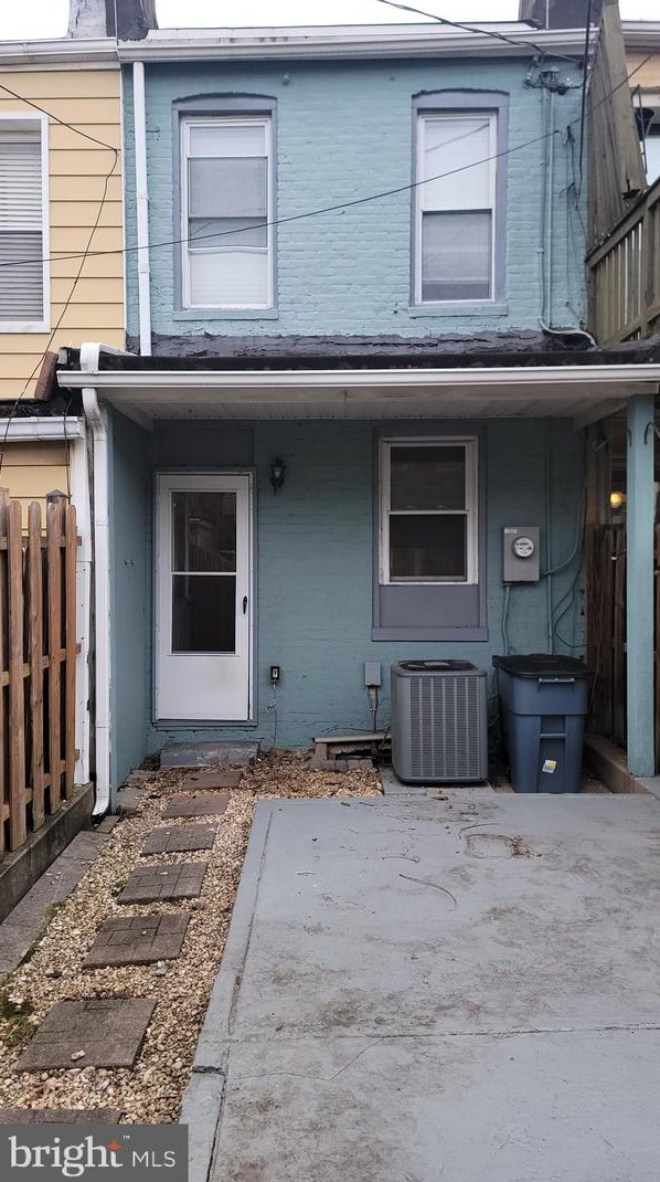 109 Streeper St, Baltimore MD  21224-1252 exterior