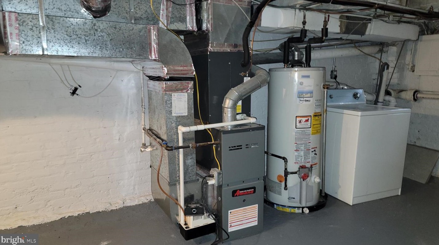 109 Streeper St, Baltimore MD  21224-1252 exterior