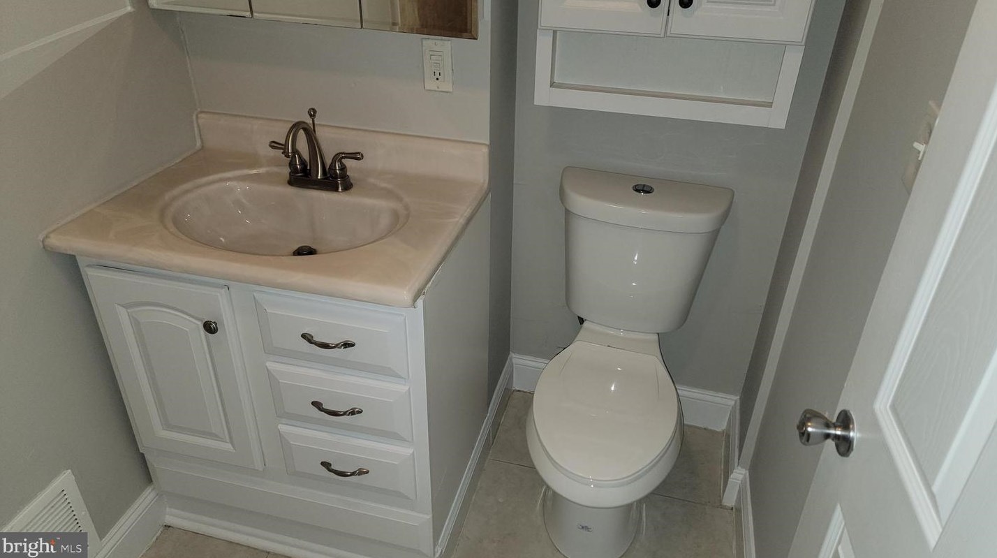 109 Streeper St, Baltimore MD  21224-1252 exterior