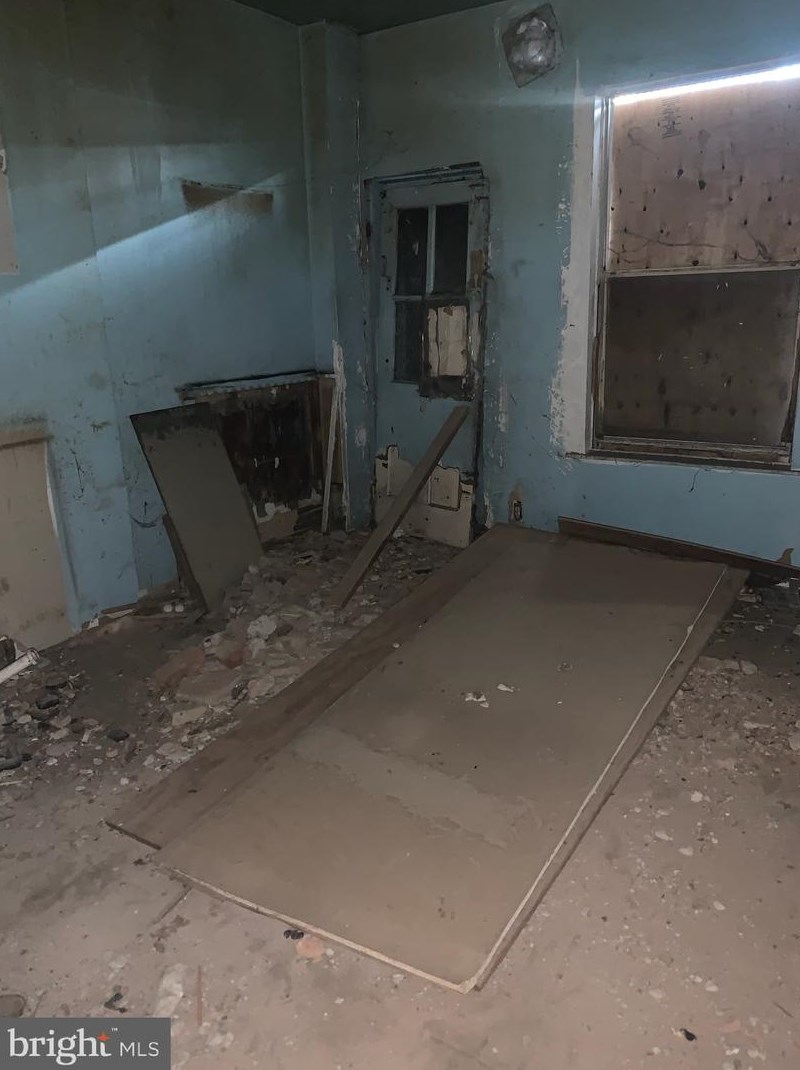 725 Streeper St, Baltimore MD  21205-2715 exterior