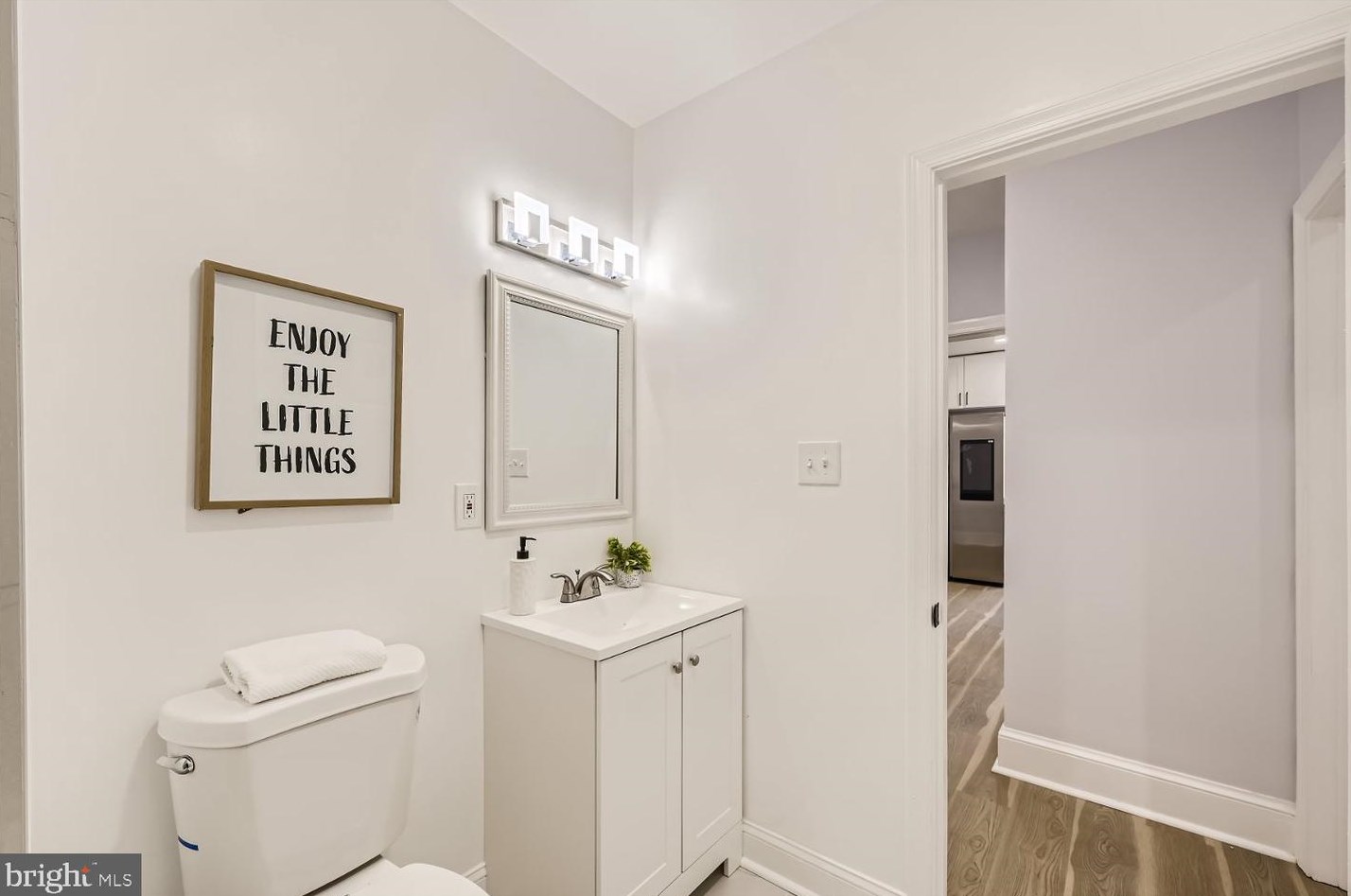 5318 The Alameda, Baltimore MD 21218-1359 exterior