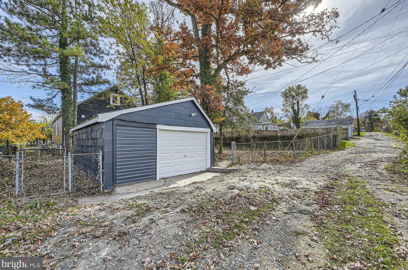 5318 The Alameda, Baltimore MD 21218-1359 exterior