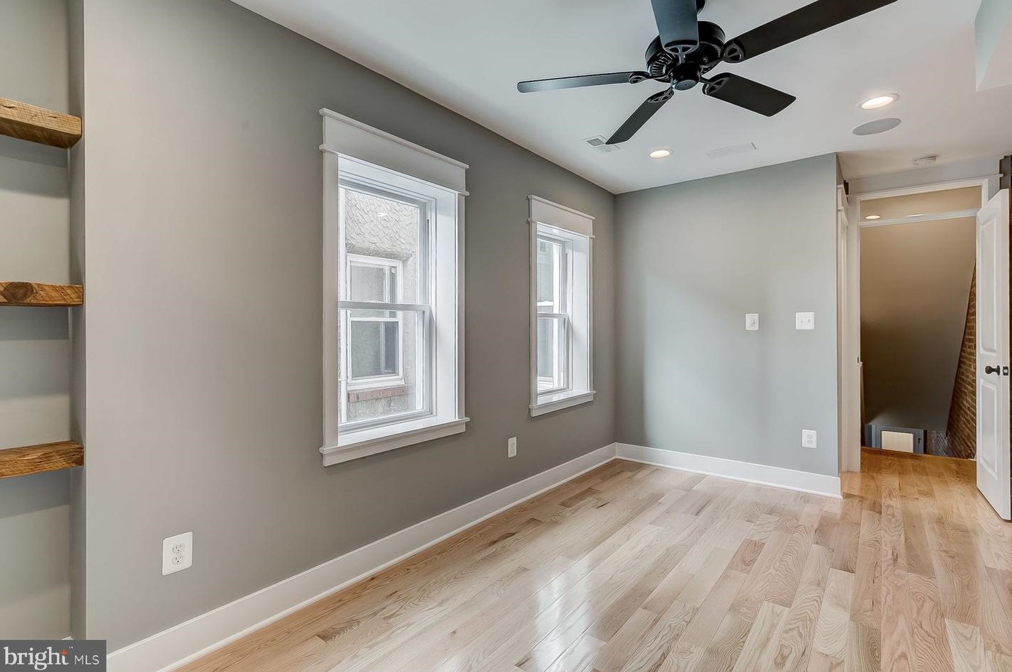 2921 Dillon St, Baltimore MD  21224-4834 exterior