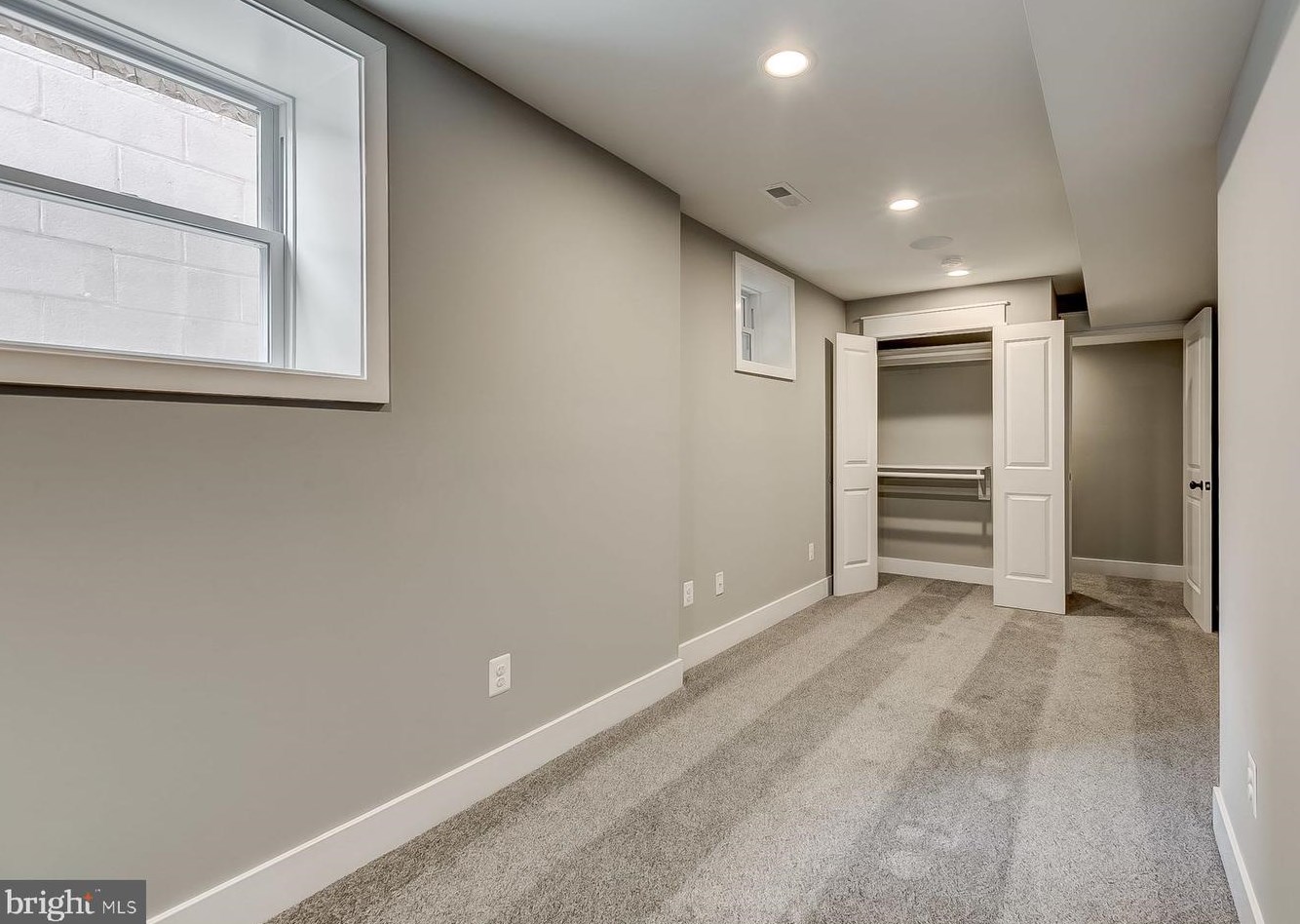 2921 Dillon St, Baltimore MD  21224-4834 exterior