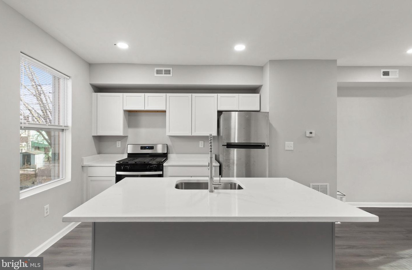 3414 Elmora Ave, Baltimore MD  21213-1642 exterior