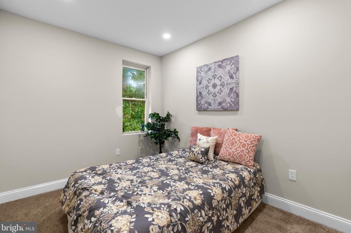 2016 Dukeland St, Baltimore MD  21216-3128 exterior