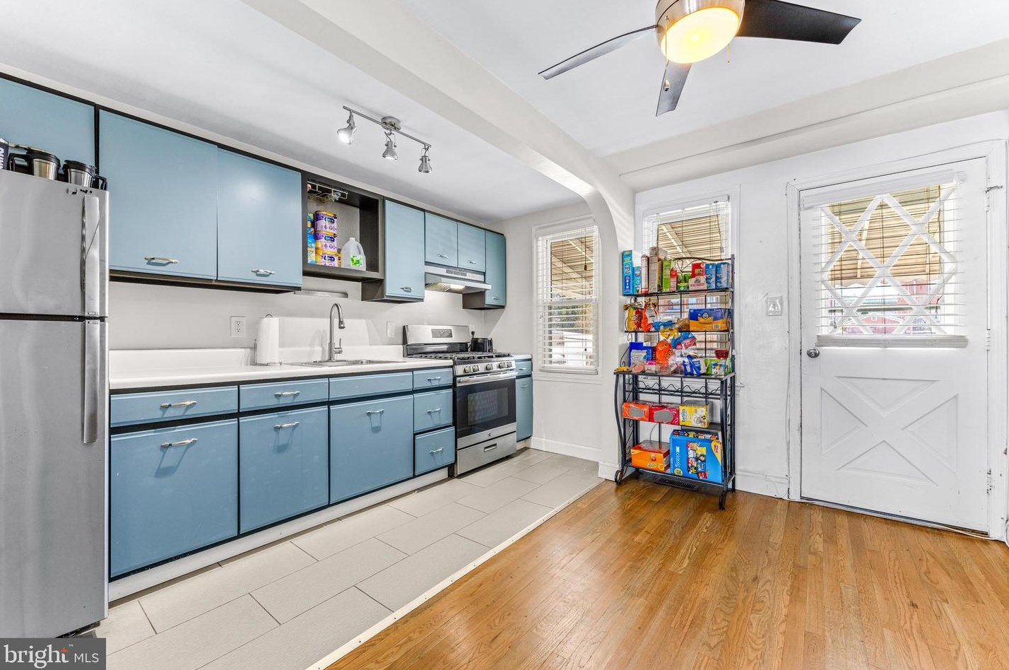 3709 Greenvale Rd, Baltimore MD  21229-5147 exterior