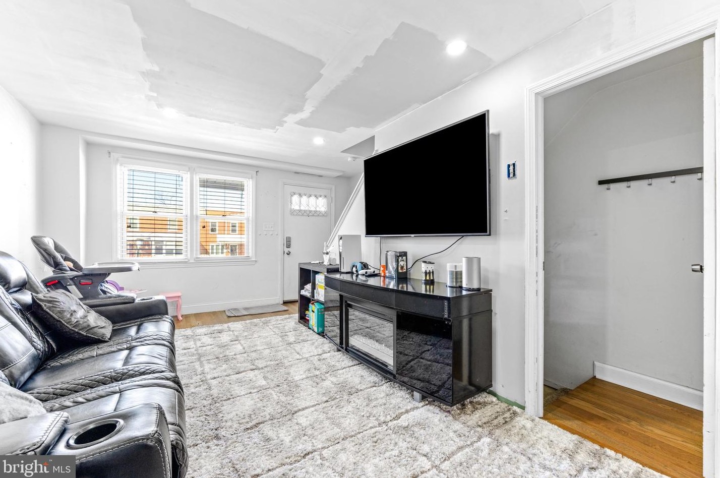 3709 Greenvale Rd, Baltimore MD  21229-5147 exterior