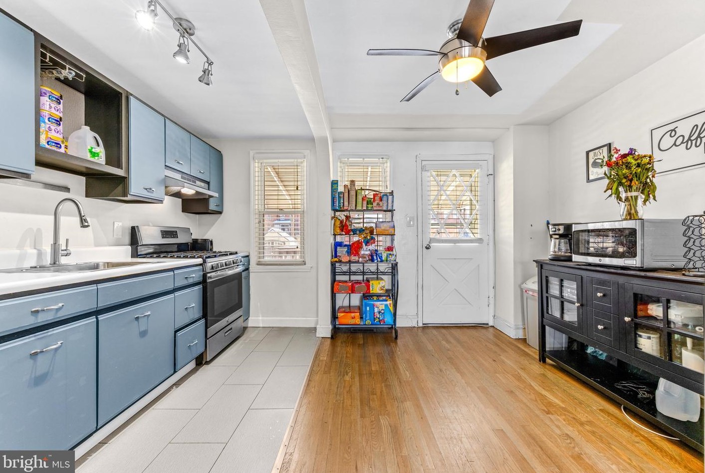 3709 Greenvale Rd, Baltimore MD  21229-5147 exterior