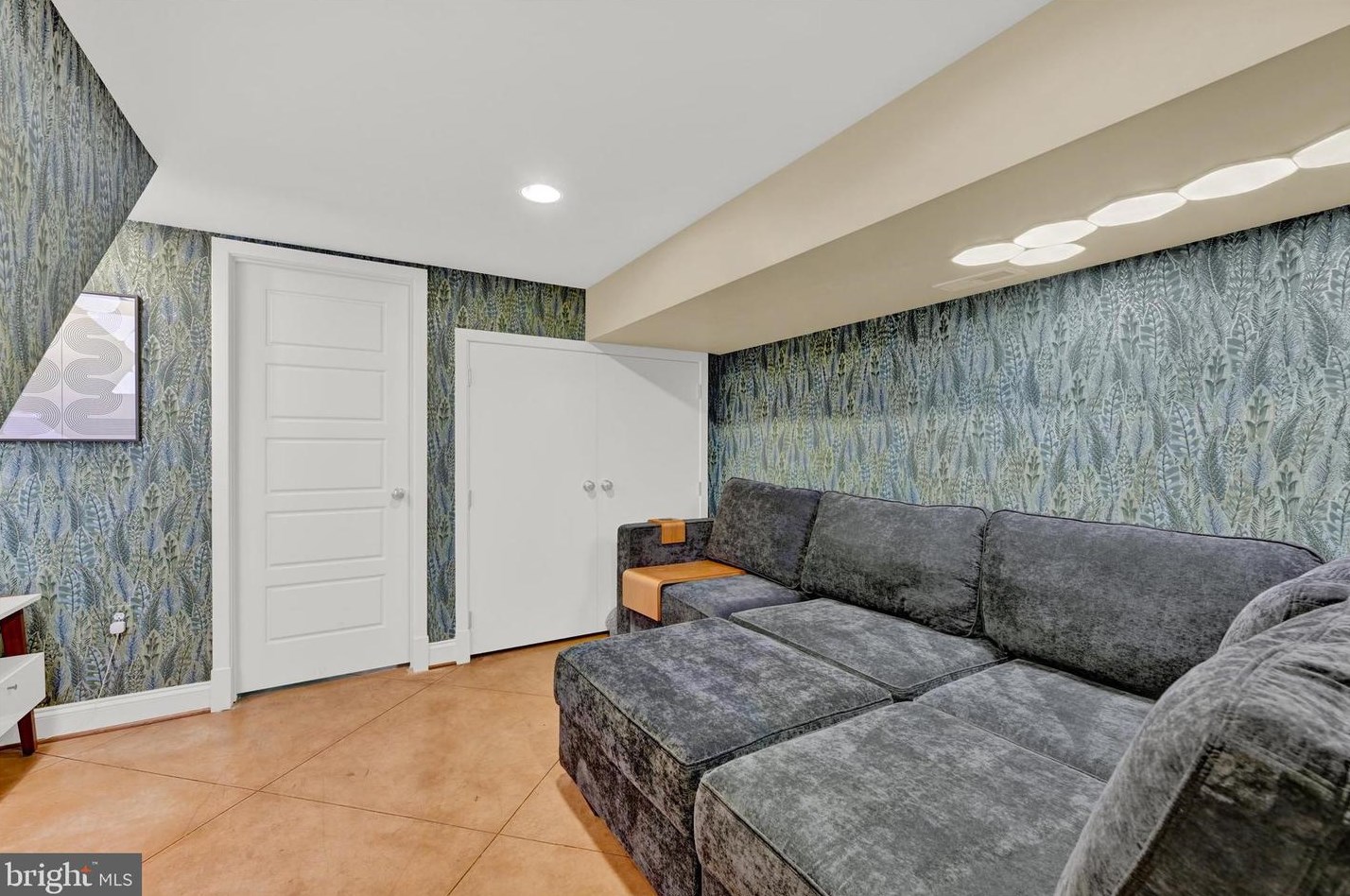 1619 Charles St, Baltimore MD  21230-4416 exterior