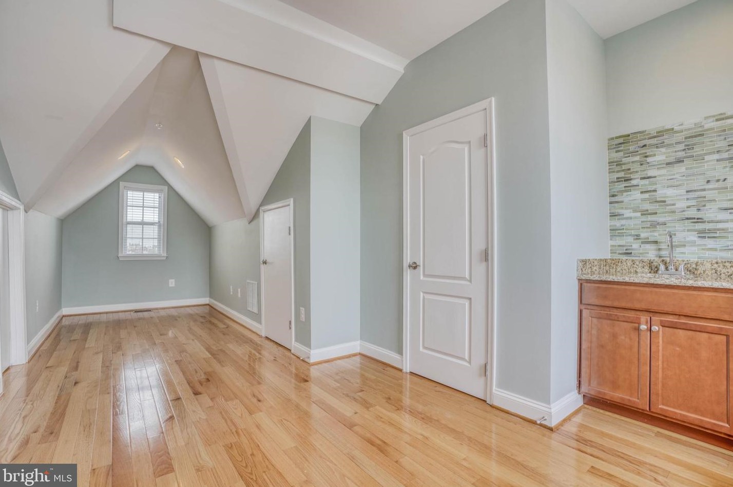 830 Robinson St, Baltimore MD  21224-3943 exterior