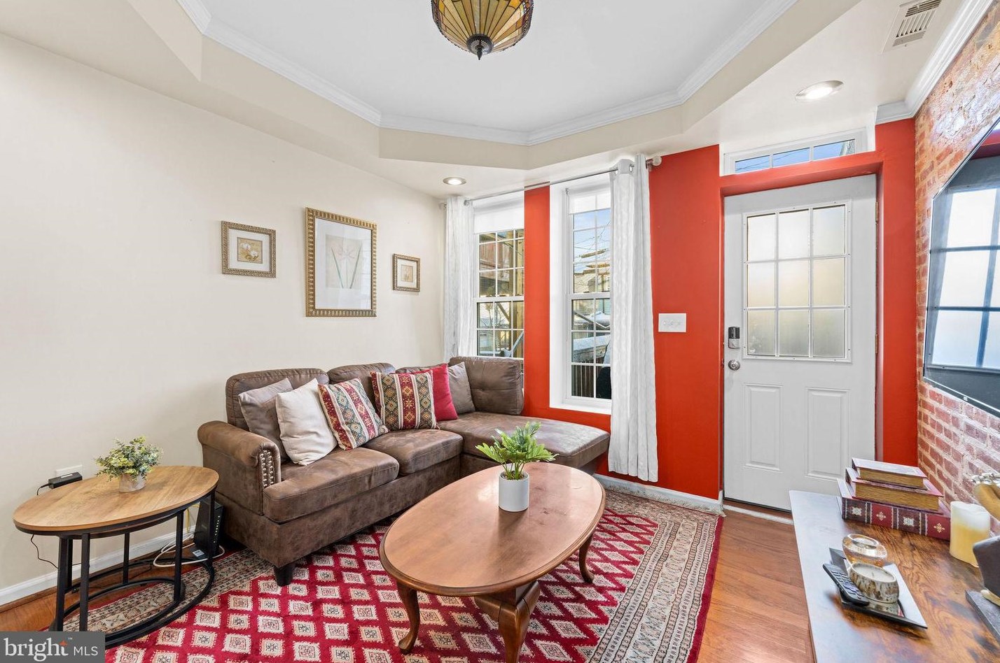 17 Glover St, Baltimore MD  21224-1140 exterior