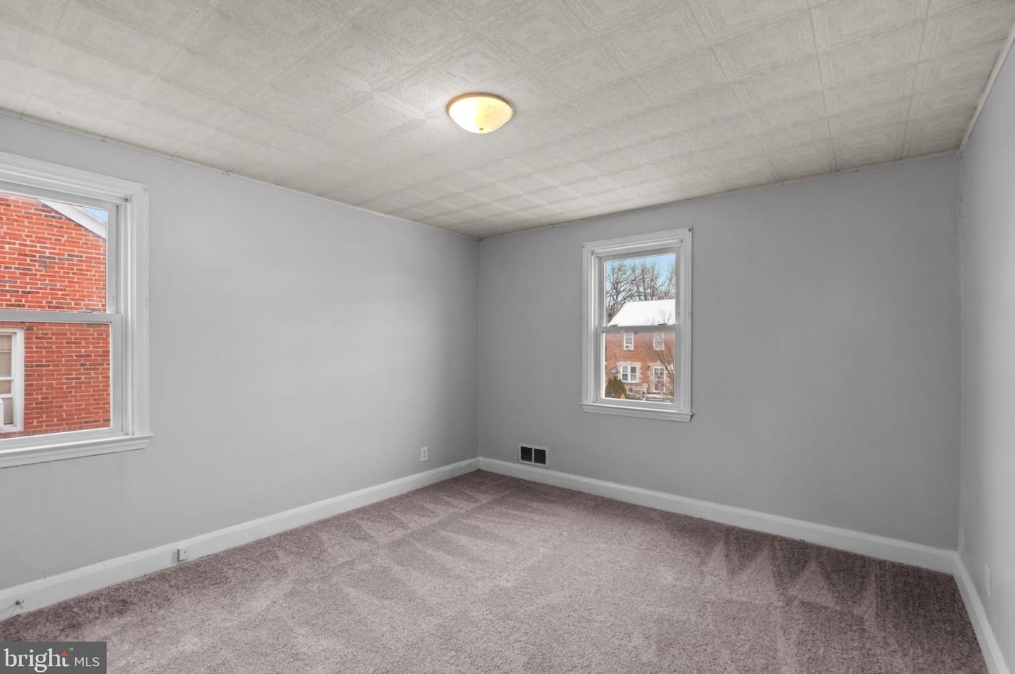 3121 Woodring Ave, Baltimore MD  21234-7830 exterior