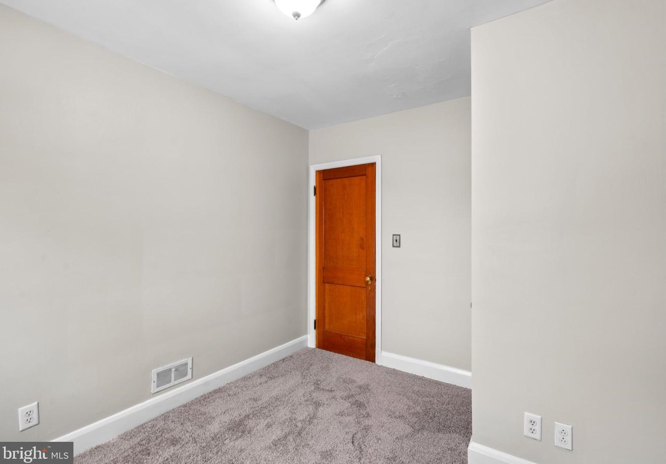 3121 Woodring Ave, Baltimore MD  21234-7830 exterior