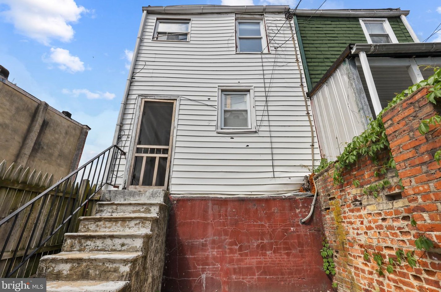 2011 Pulaski St, Baltimore MD  21217-1234 exterior