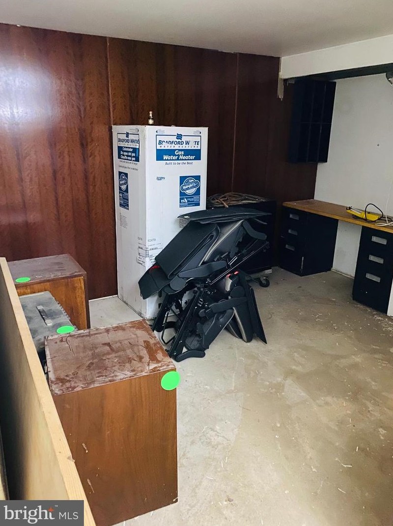 6141 Macbeth Dr, Baltimore MD 21239-1910 exterior