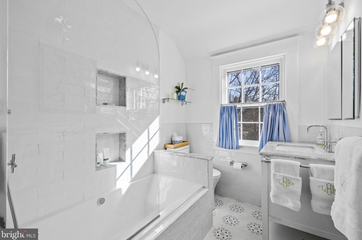 320 Broxton Rd, Baltimore MD 21212-3531 exterior