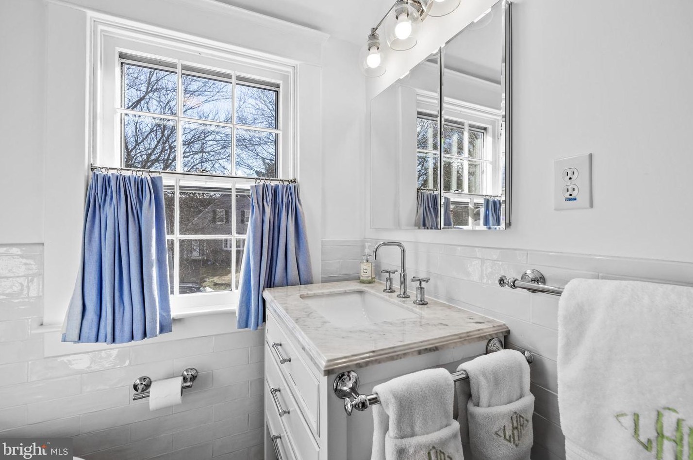 320 Broxton Rd, Baltimore MD 21212-3531 exterior