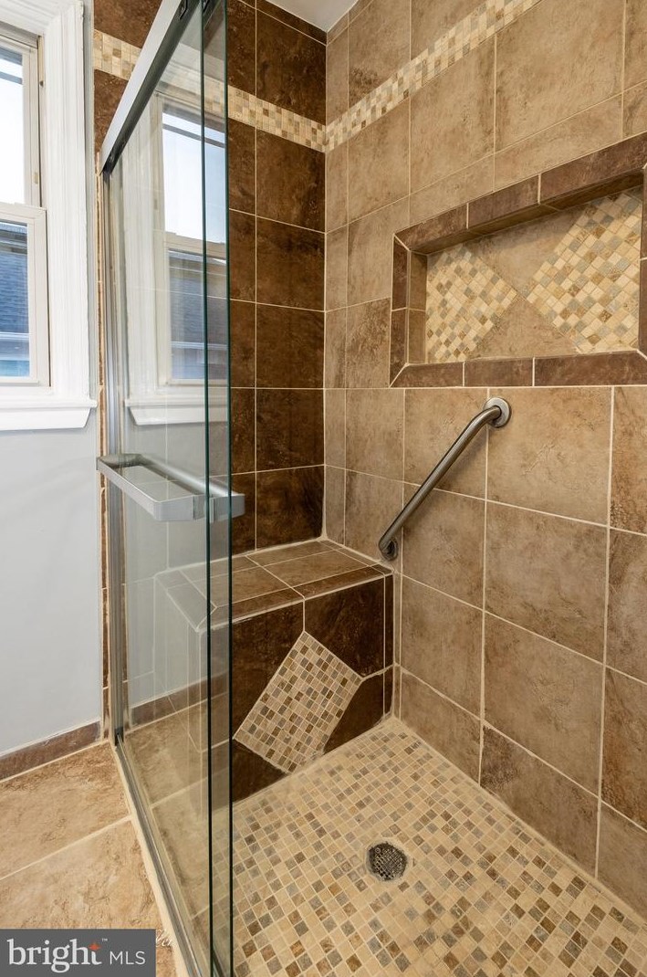 3911 Pinewood Ave, Baltimore MD  21206-1506 exterior