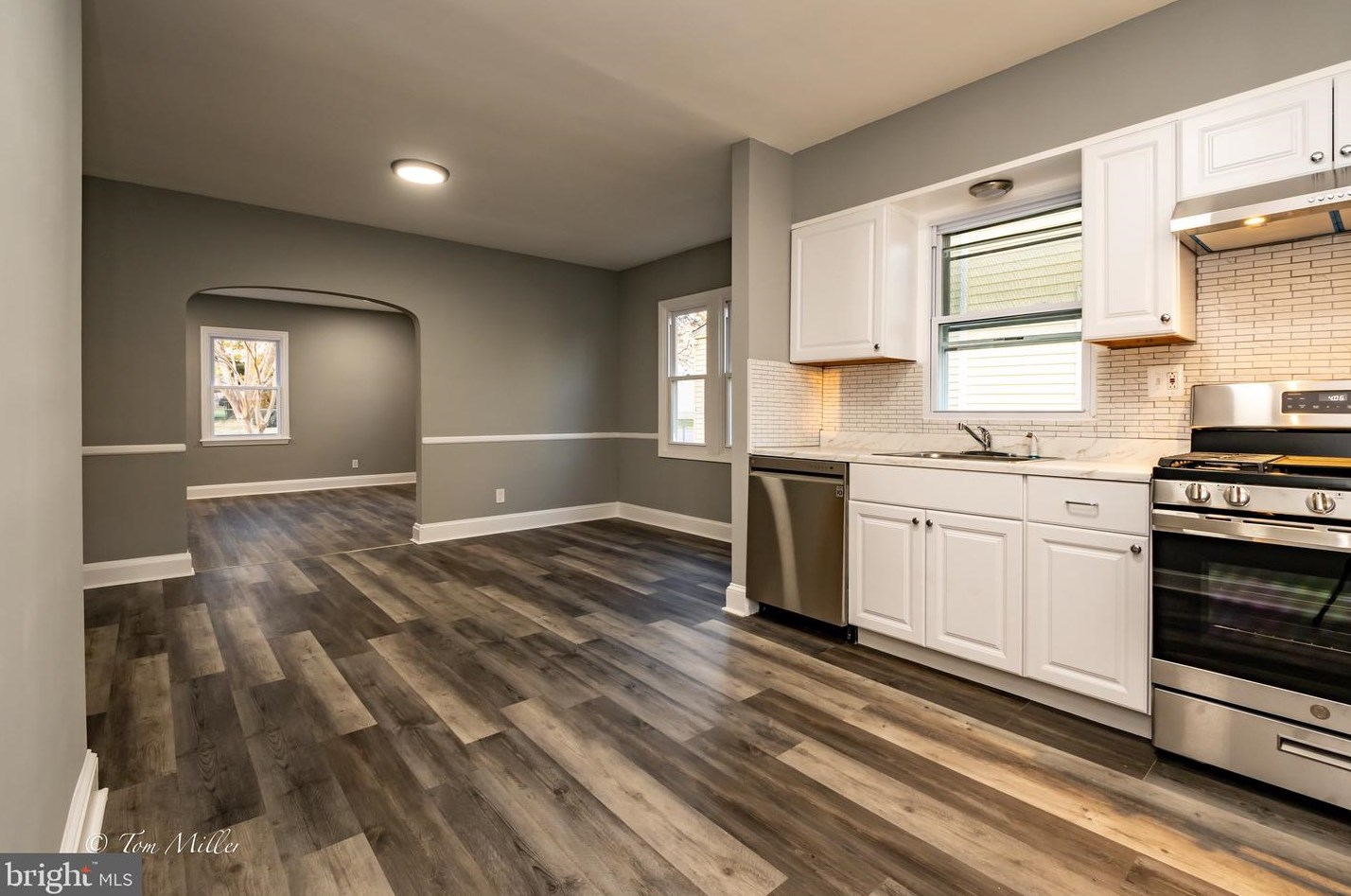 3911 Pinewood Ave, Baltimore MD  21206-1506 exterior