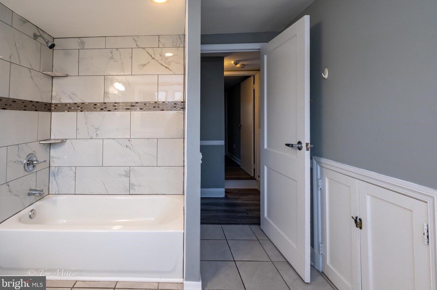 3911 Pinewood Ave, Baltimore MD  21206-1506 exterior