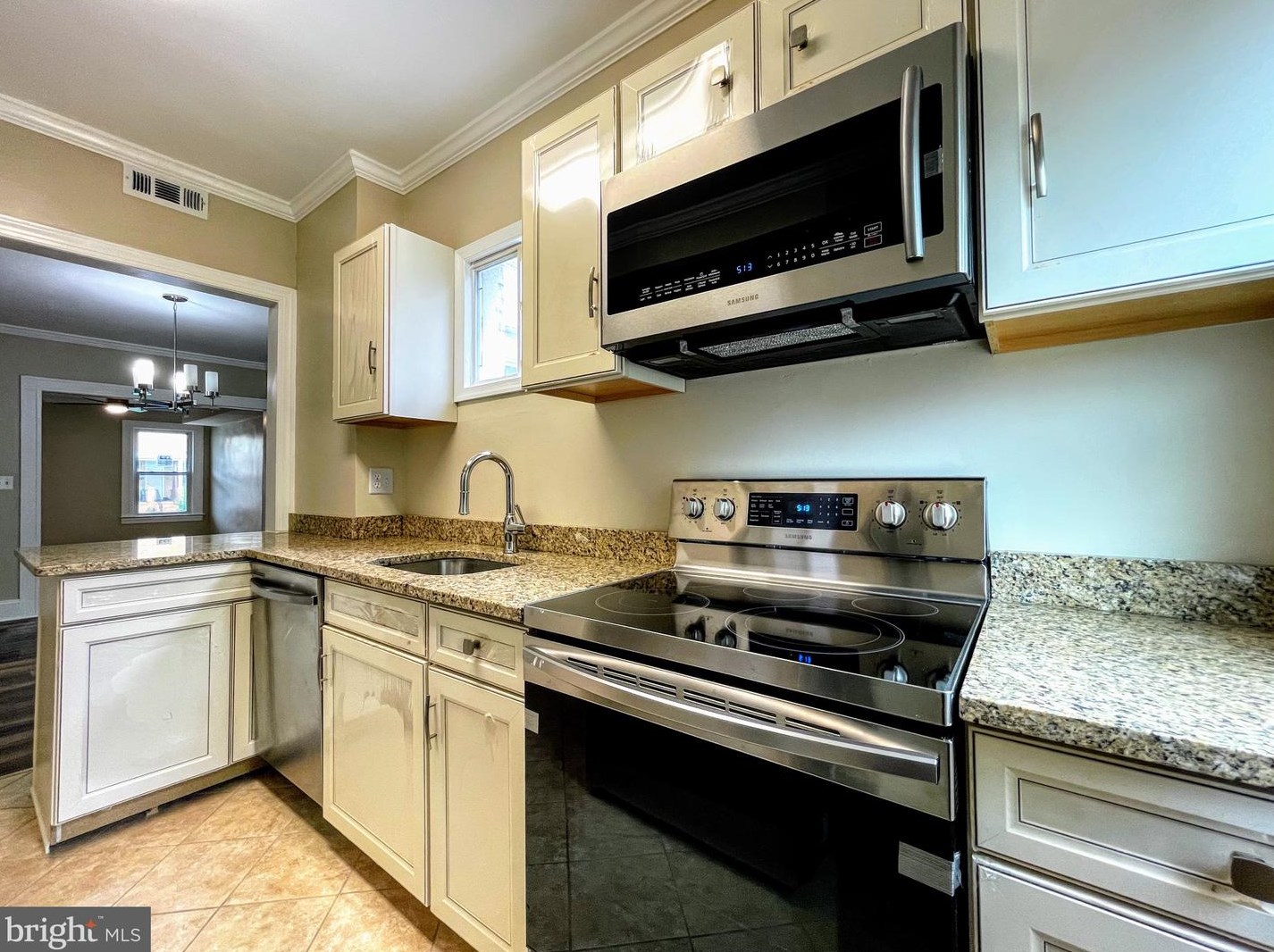 4137 Eierman Ave, Baltimore MD  21206-6318 exterior