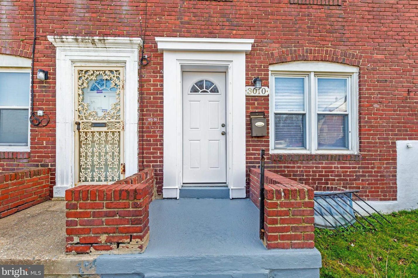 3010 Ascension St, Baltimore MD  21225-1202 exterior