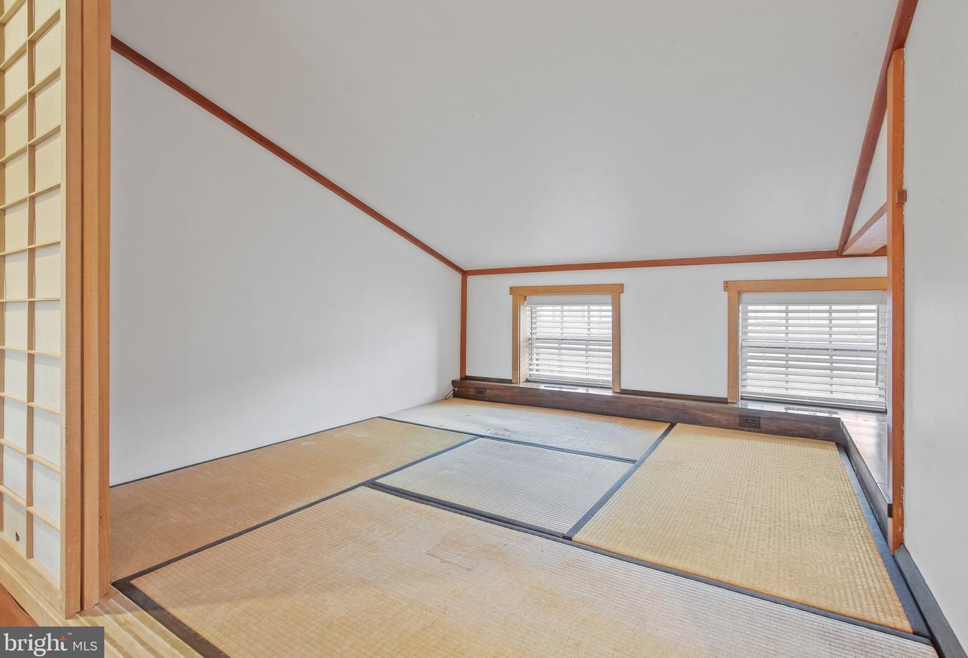 39 Henrietta St, Baltimore MD  21230-3936 exterior