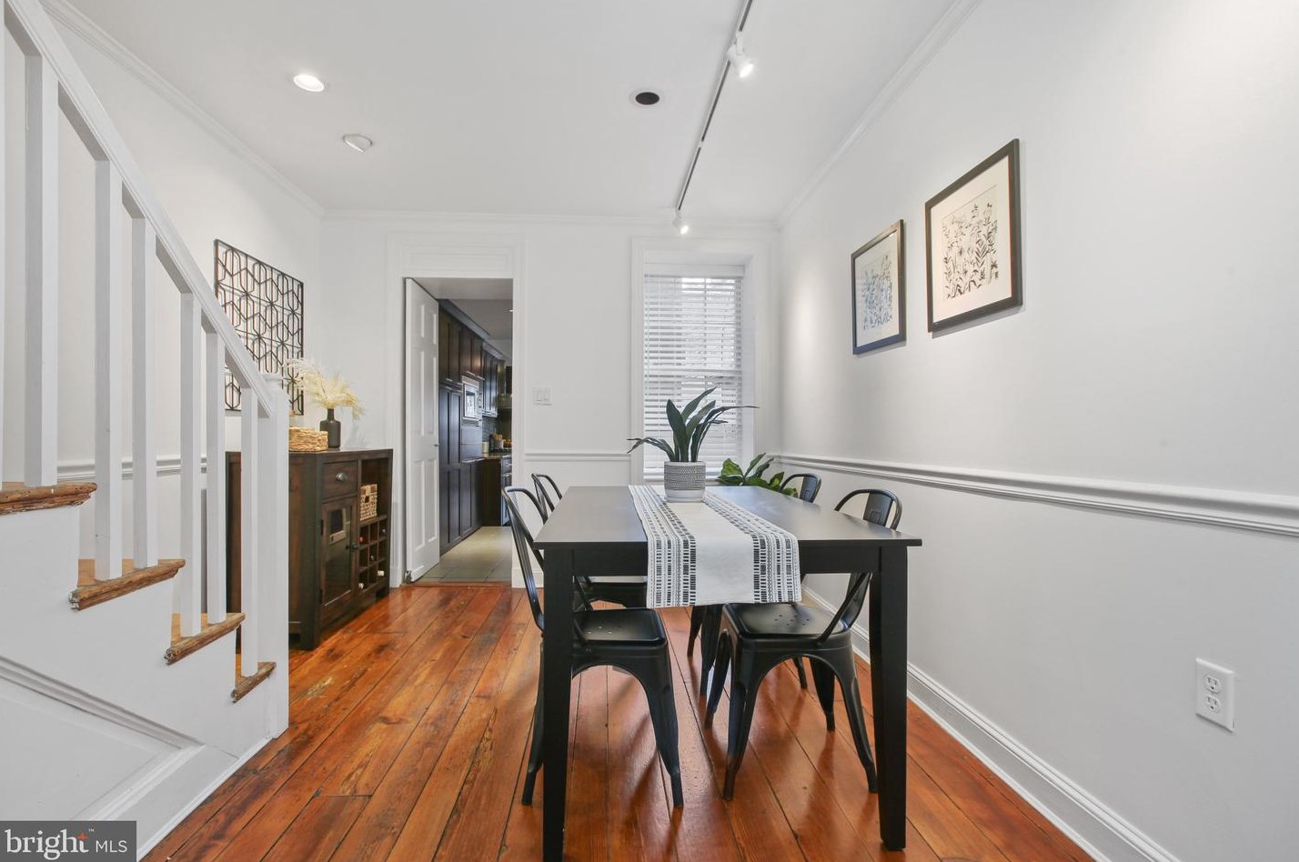 39 Henrietta St, Baltimore MD  21230-3936 exterior