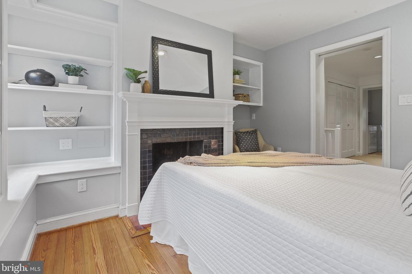 39 Henrietta St, Baltimore MD  21230-3936 exterior