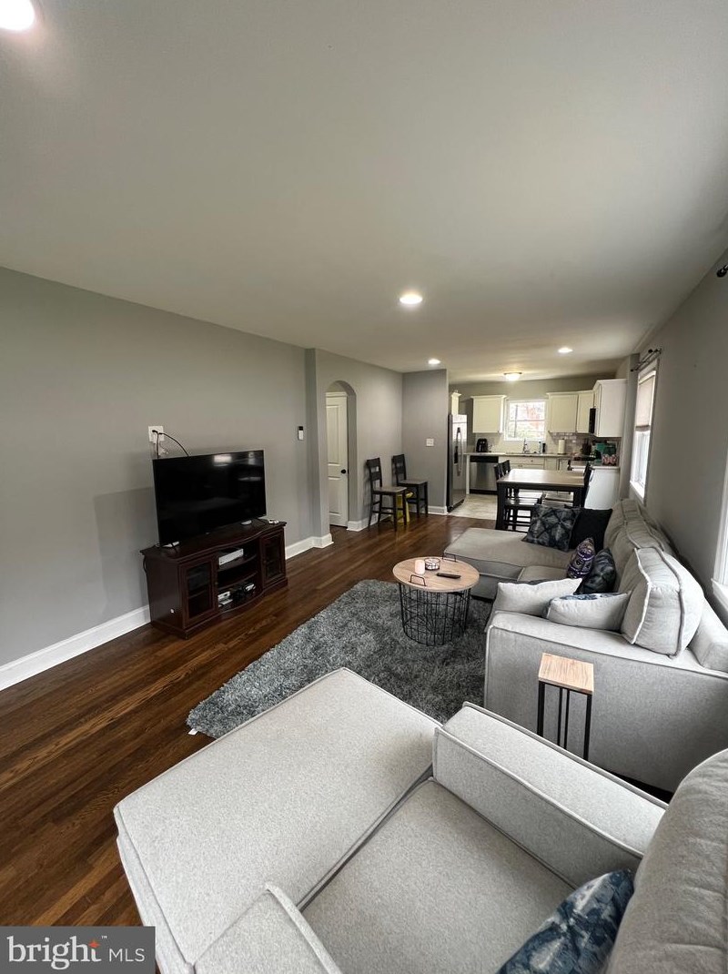 5001 Lasalle Ave, Baltimore MD  21206-4325 exterior