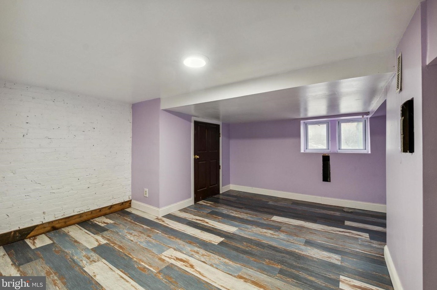 510 Chestnut Hill Ave, Baltimore MD  21218-2535 exterior