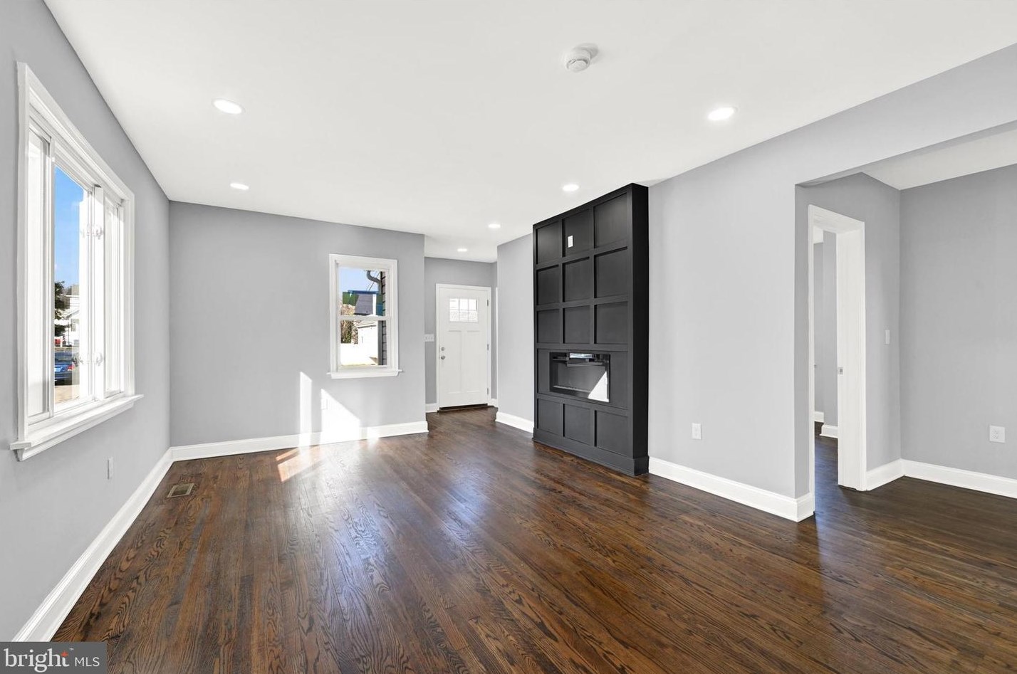 5905 Burgess Ave, Baltimore MD  21214-2004 exterior