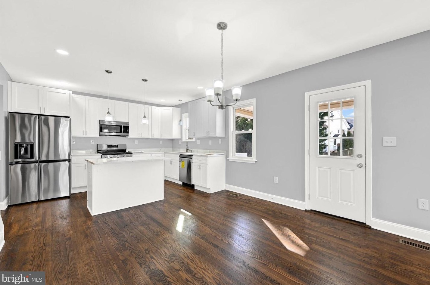 5905 Burgess Ave, Baltimore MD  21214-2004 exterior